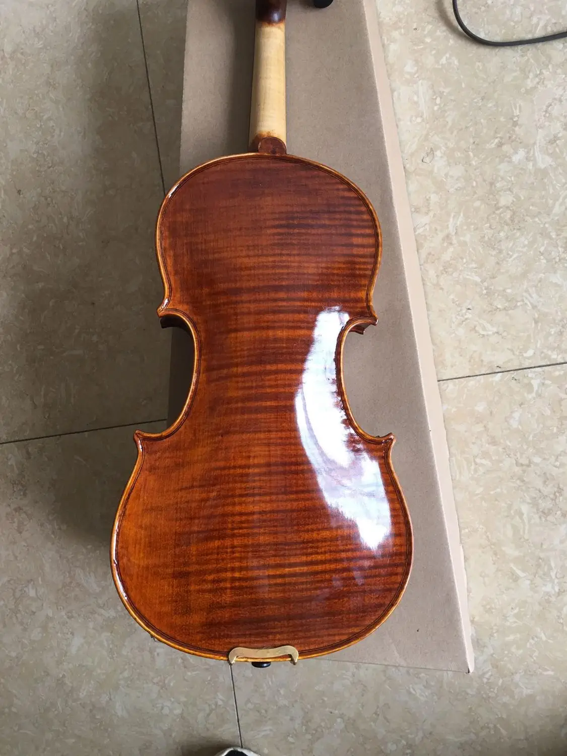 

Professional level handmade violin 4/4 3/4 Single board Solid wood Multiple color violin Perfect sound quality factory wholesale