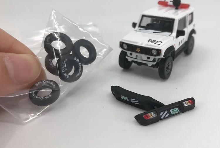 BM Creations 1:64 Suzuki Jimny (JB74) матово серый с комплектом аксессуаров LHD/Япония полиция RHD
