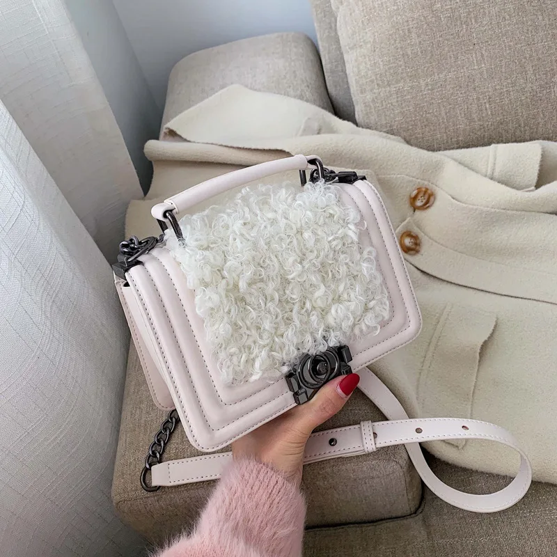 

2019 Autumn & Winter New Style WOMEN'S Bag British Style Hand Square Sling Bag Lock Furry Stereotypes WOMEN'S Bag Car Suture Obl