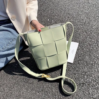 

NEW Original Design Fashion Candy Color Bucket Bag & Elegant Shoulder Bag Diagonal Width 24cm Height 22cm Thickness 11cm