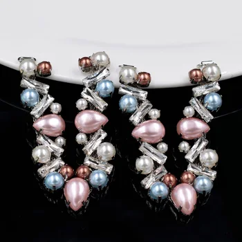 

2020Hot 10Pcs Drop Glass V Rhinestones Connectors chain for DIY beach shoes or flip-flops shoes flower accessories LP212