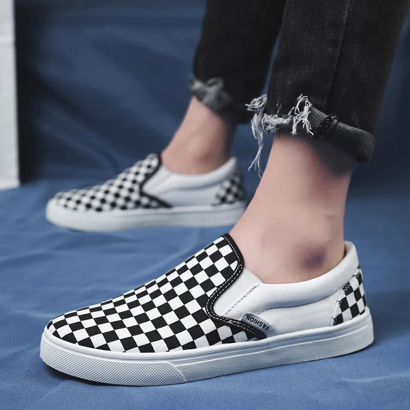 

2019 European and American plaid men canvas shoes super confident men flat casual shoes top fashion men sneakers tenis masculino
