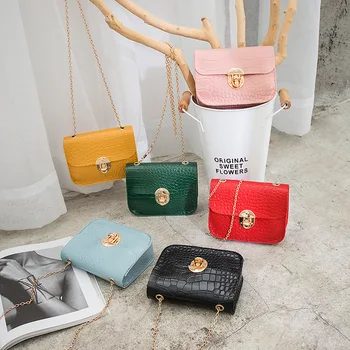 

Women's New Fashion Crocodile Pattern Female Square Sling Bag Lock Chain Bags Shoulder Bags Crossbody Bags Handbags For Female