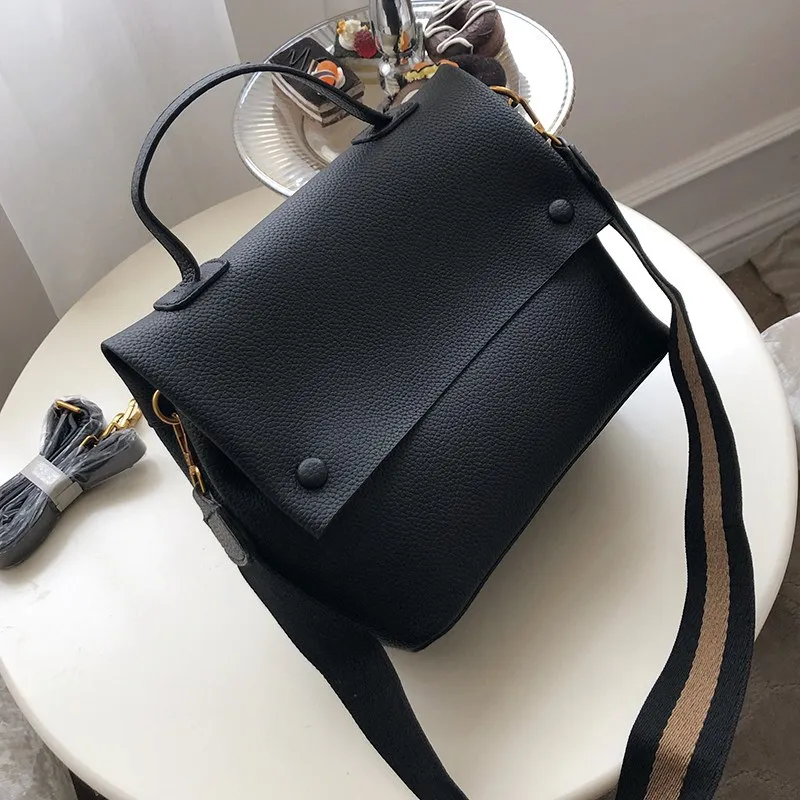 

Casual Large Capacity Buckets Bag Designer Cover Shoulder Bag Luxury Matte Pu Handbags Wide Striped Strap Crossbody Bag Purses