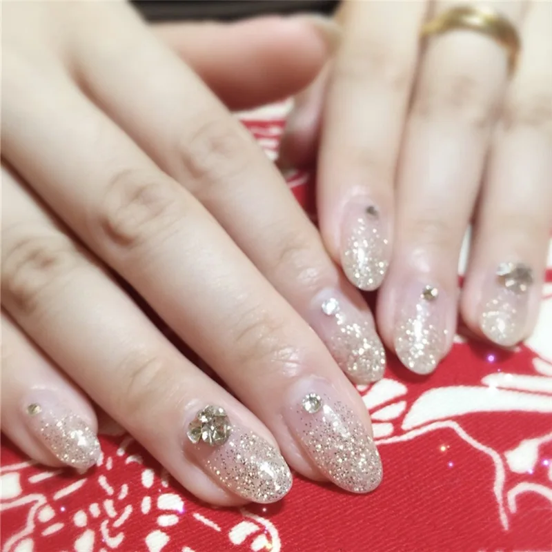 24 шт., блестящие 3D Искусственные ногти серебристого цвета для девочек с клеем, красивые блестящие стразы для невесты, декоративные накладные ногти
