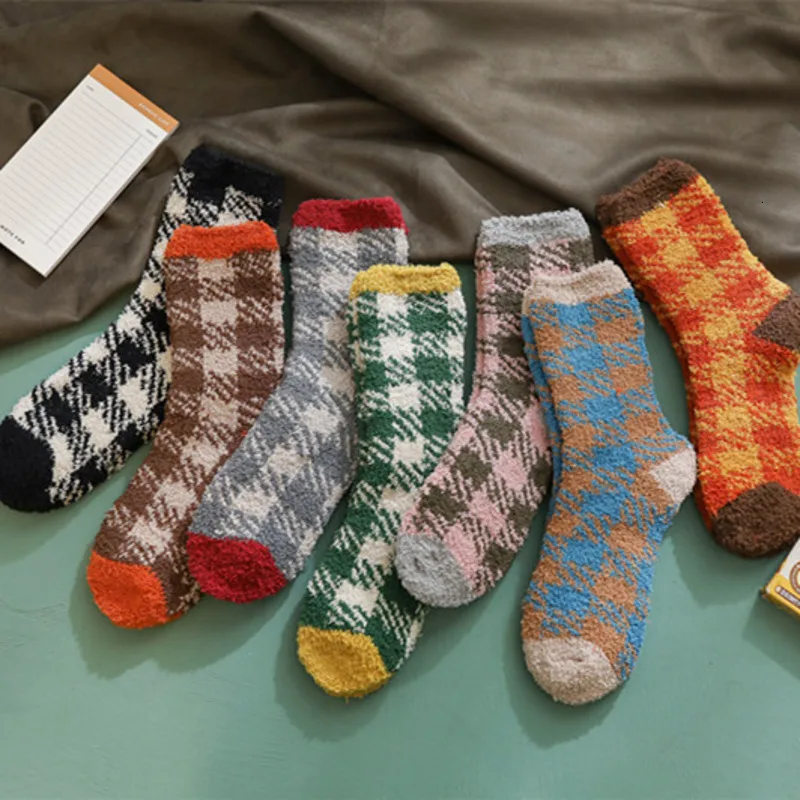Корейские Лоскутные цветные женские носки из кораллового флиса удобные шерстяные носки до лодыжки утепленные повседневные зимние теплые носки