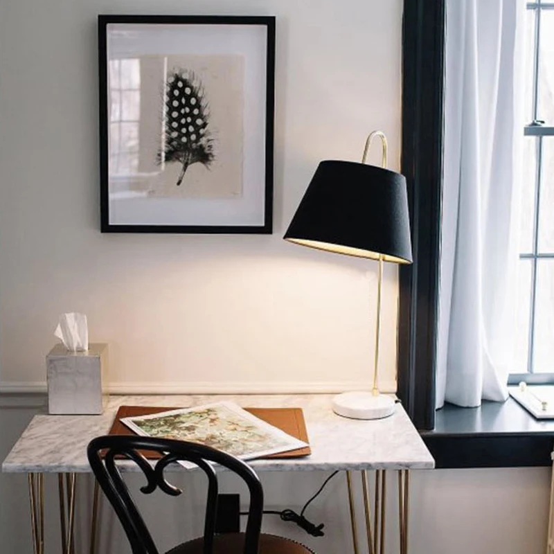 Настольная лампа, прикроватная лампа для спальни, современный в стиле минимализма нордический, модная, индивидуальная, настольная, креативная, роскошная настольная лампа