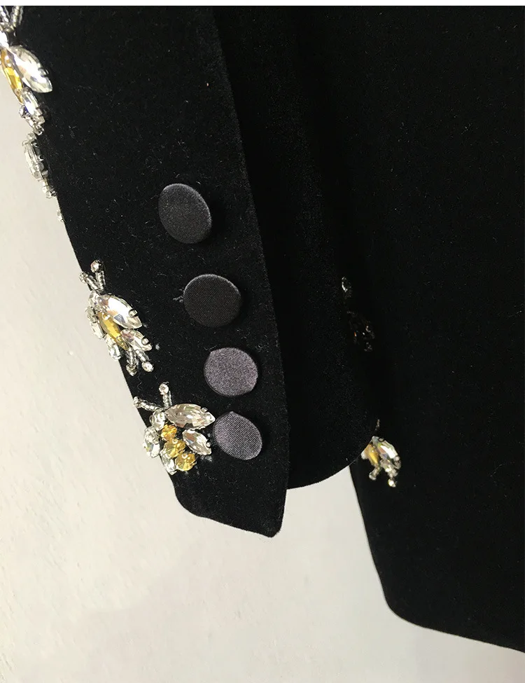 Европейский осенний женский ретро черный бархатный пиджак длинный пчела нанизано на ободок винт костюм с бисером Блейзер Пальто Плюс Размер наряд