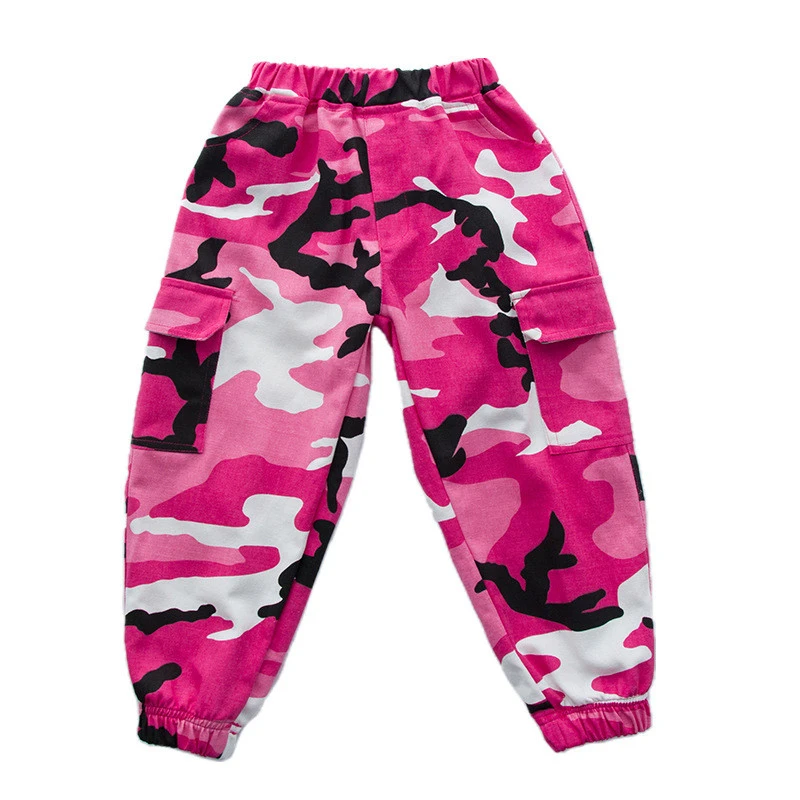 pink camo pants outfit