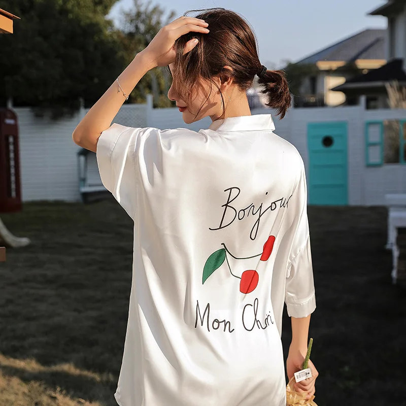 13249045620_1872655726