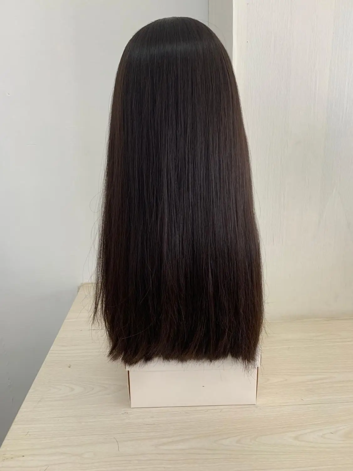 

band fall wig one length style 20 inches natural brown color Best Sheitels free shipping