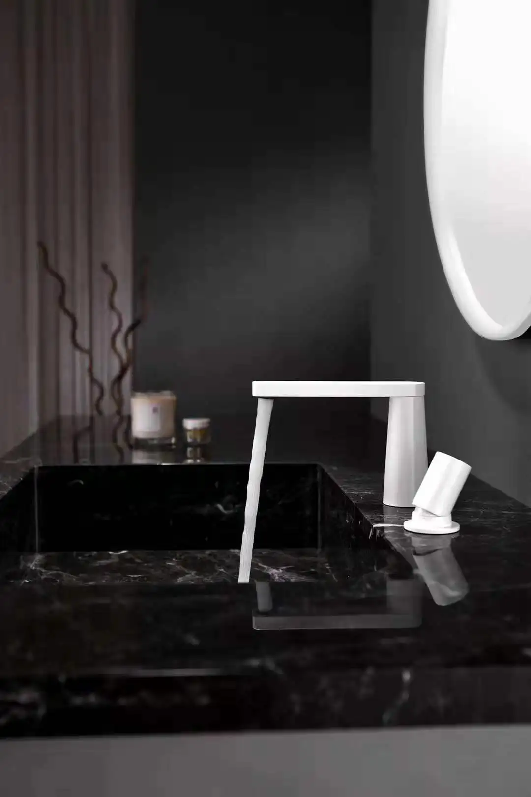 Fashion White brass bathroom sink faucet three holes two handle Cold hot water mixer basin faucet