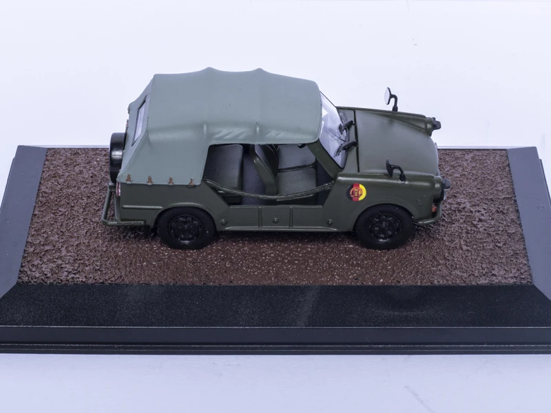 1:43 Масштаб металлическая модель автомобиля игрушка трабант P 601a Восточно-немецкий военный автомобиль сплав модель детских игрушек