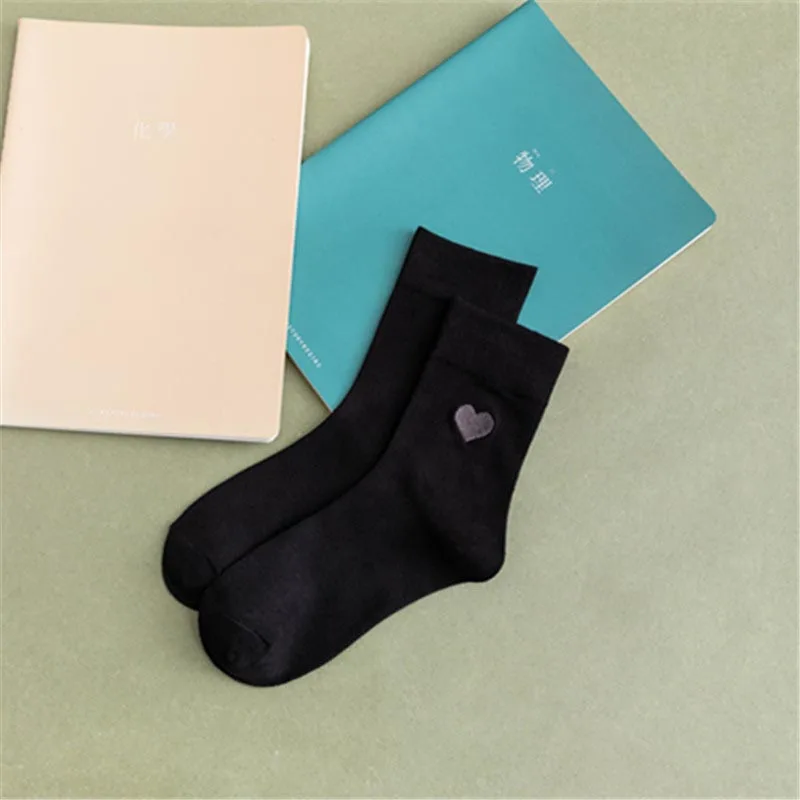Black Socks Harajuku японские золотые серебряные шелковые носки с принтом в форме сердца креативные любовь команды блестящие носки для женщин Divertidos колледж Стиль Skarpetki Sokken - Цвет: Black Socks