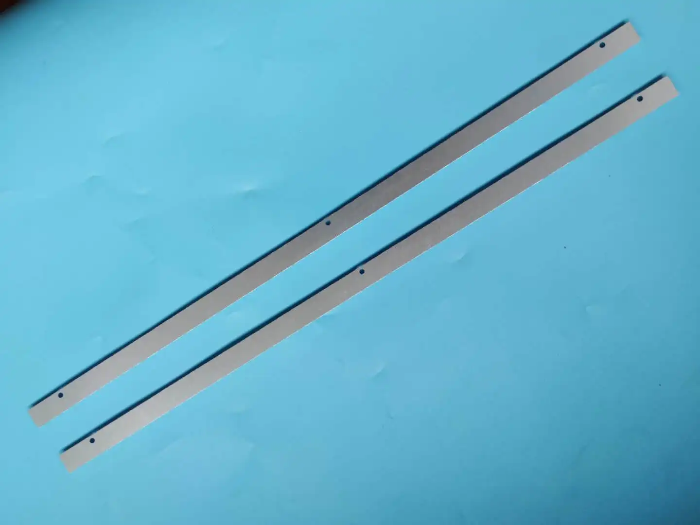 В Применение из LED32HD690 полосы KJ32D08 ZC21F 05 303KJ320038 ML 3215Y LE 8822A32 E503117 M32D 3A LE22A