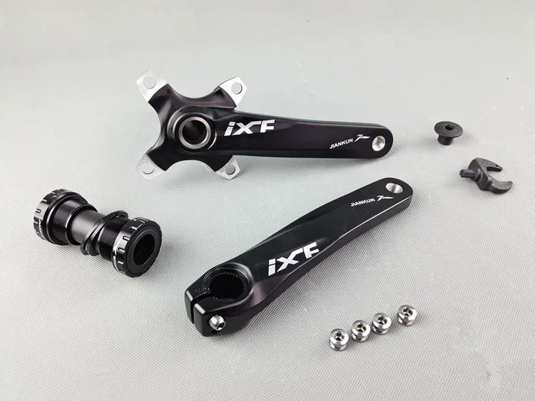 IXF33