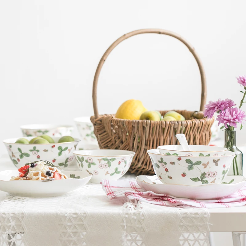 

EECAMAIL European Bone China Bowl Single Household Set Dish Plate Ceramic Set Tableware Creative Ins Breakfast Porcelain