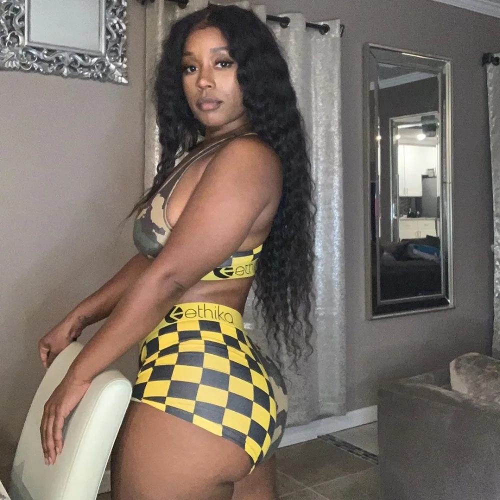 14671938896_1628162680