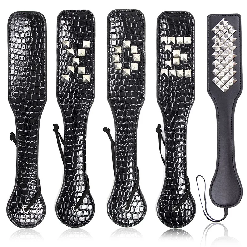 

Adult Games Spanking Paddle PU Leather Flirting Sexy Mischief SM Punish Fetish Spank Paddles Whips Sex Flogger Submissive Slave