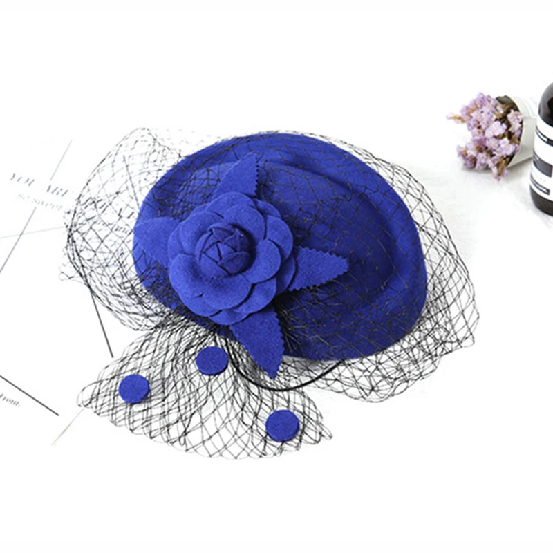 Очаровательные Fedoras элегантные женские шерстяные фетровые сетчатые Цветочные шляпа-таблетка с вуалью женские вуалетки Свадебные шляпы LM052