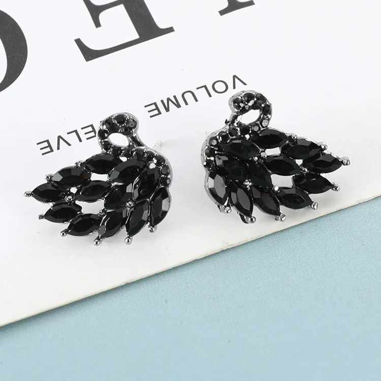 

S925 Silver Needle Ear Nail Elegant Temperament Black Swan Crystal Ear Nail Female Personality Anti-allergy Ear Ring Ear Nail
