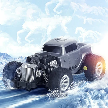 

New 1:16 Remote Control SUV Retro Old Car RC Drift Racing Retro Charging 2.4G High Speed Car Kids Christmas Gift Toys