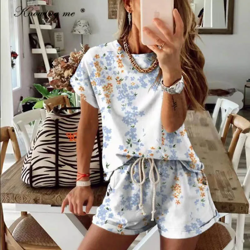 

Женский спортивный костюм с цветочным принтом, Свободный пуловер, топ и короткие штаны, мягкая Домашняя одежда, комплект из 2 предметов, Женский Повседневный костюм с круглым вырезом