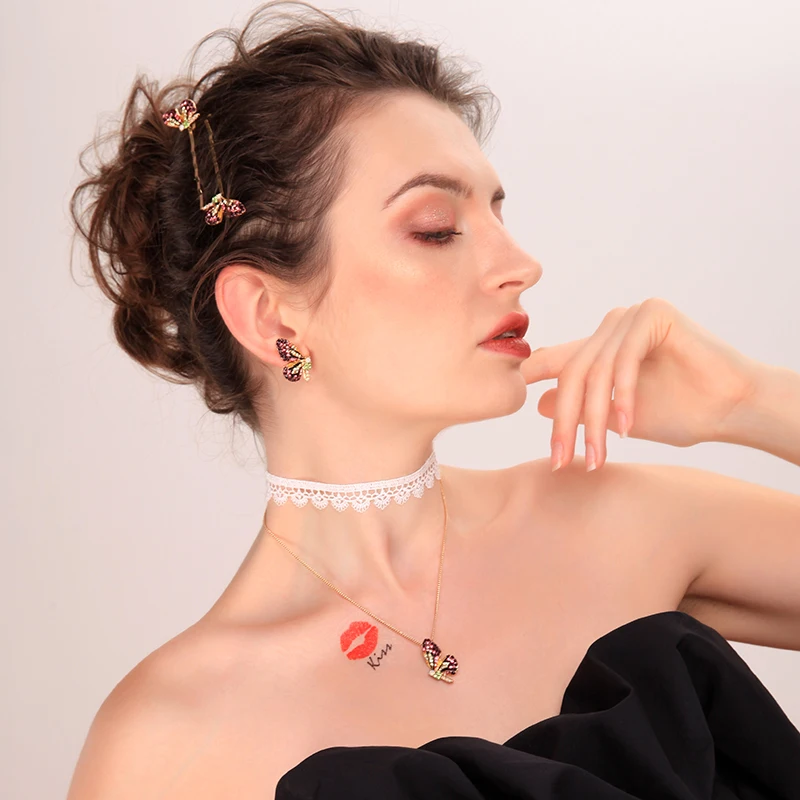 Kissme Роскошные двухтипные шестицветные серьги гвоздики с кристаллами бабочками и
