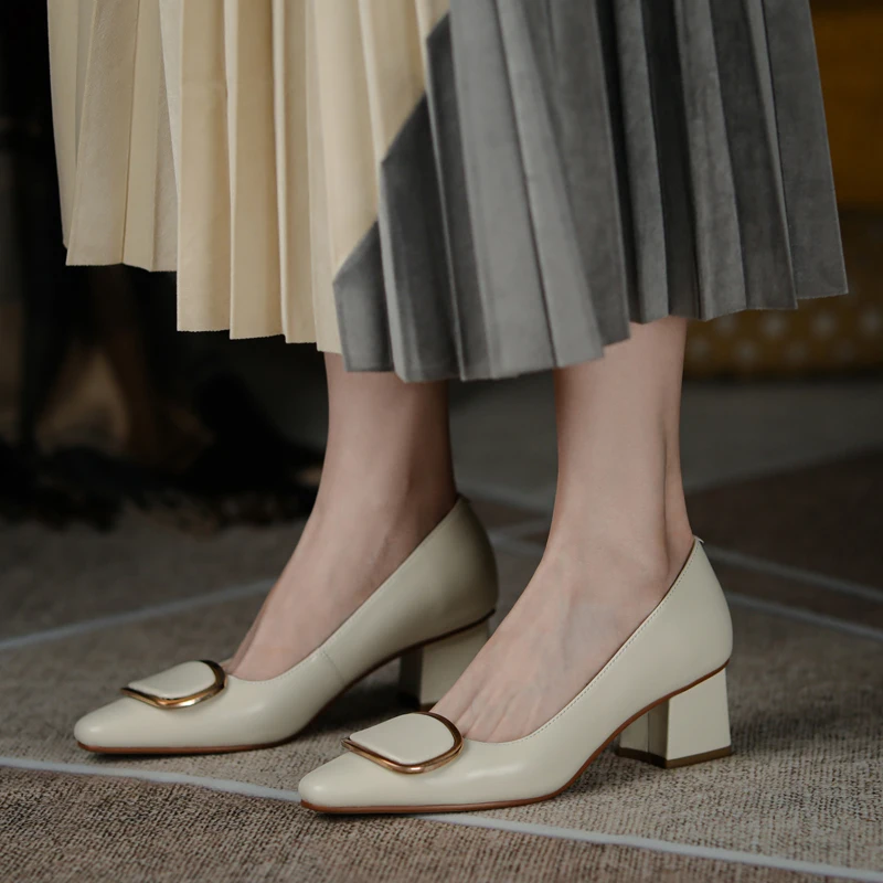 

Womens High Heels Sexy Pointed Toe Genuine Leather Flower Printed Square Heeled Shallow Shoes 2021 Spring Ladies Wedding Pumps