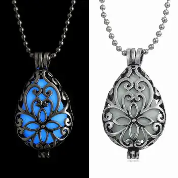 

Fashion Retro Hollow Water Droplets Pendant Necklace Sweater Chain Jewellery Accessories Handmade Lucky Amulet Gifts