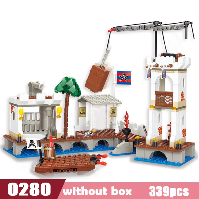 Пиратский Карибский корабль атаковал королевский порт фигурки Кирпичи