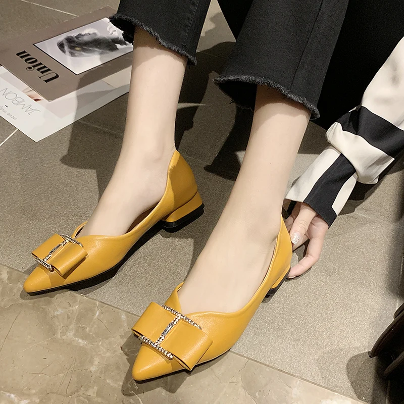 

Women Flats Elegant Metal Decoration Shoes Fashion Loafers Slip on Lady Flats Moccasins Female Shallow Single Footwear U19-92