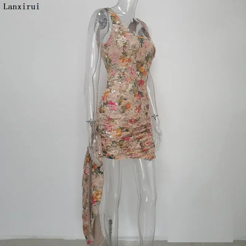 11127755865_276653917