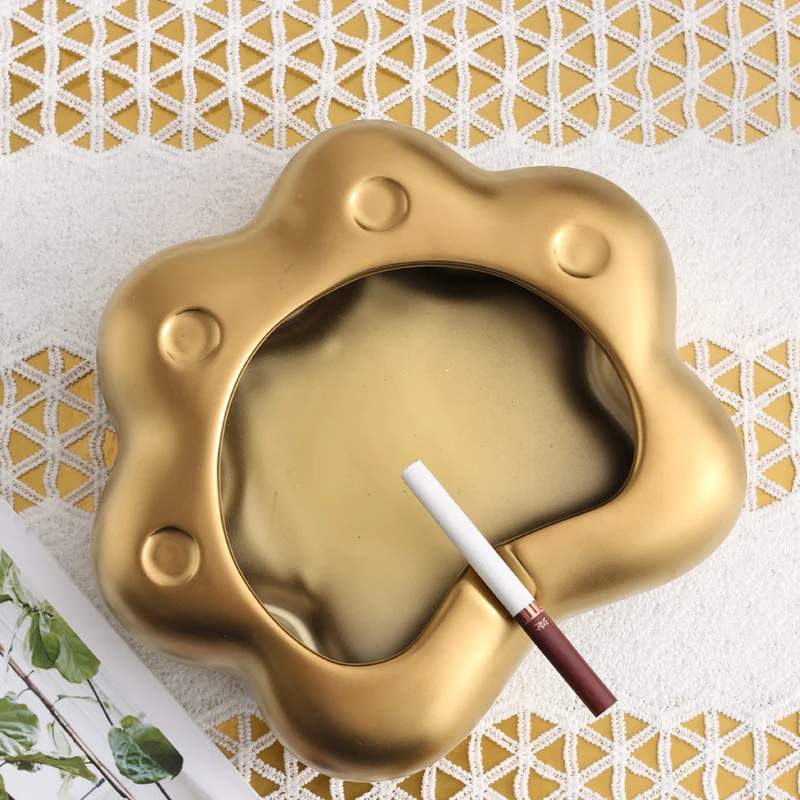 Cute animal paw ceramic ashtray Personalized decoration cat footprints golden ashtrayAshtrays