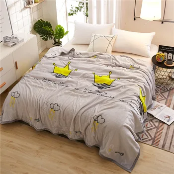 

Warm Soft Coral Fleece Blanket For Spring Autumn Cartoon Crown / Fruit / Plaid Style Bedspread