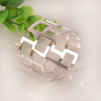 

6/10pcs Fashion Silver Gold Hollow Carving Napkin Rings Metal Napkin Holder for Wedding Party Banquet Dinner Napkin Buckle Decor