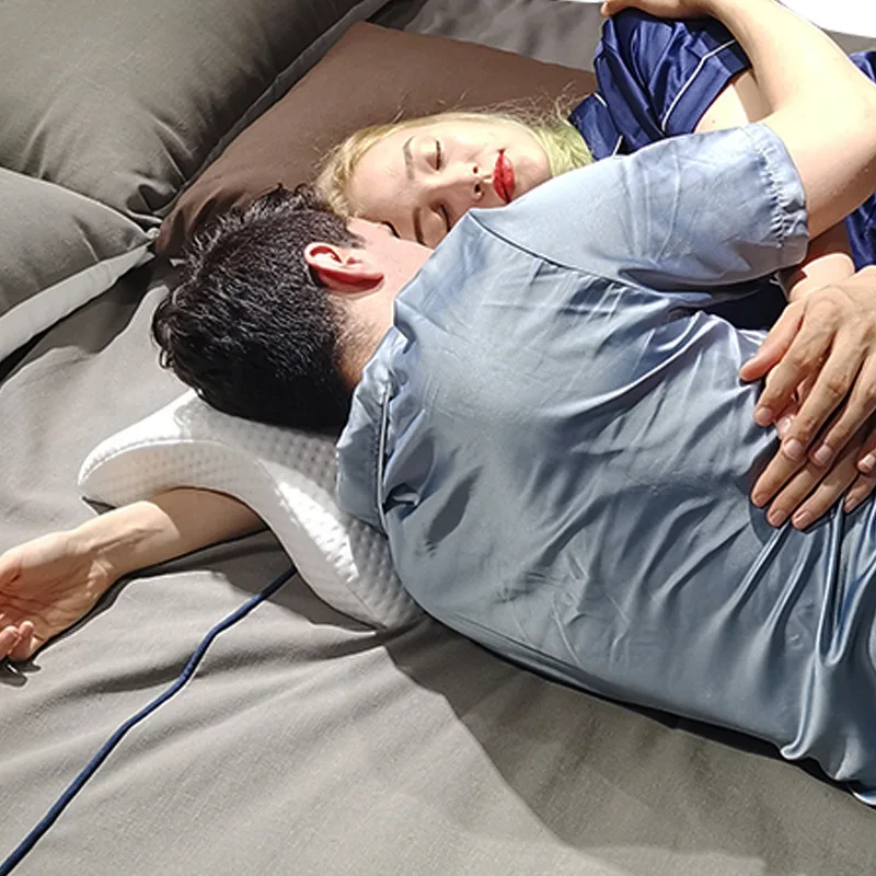 curved sleeping pillow