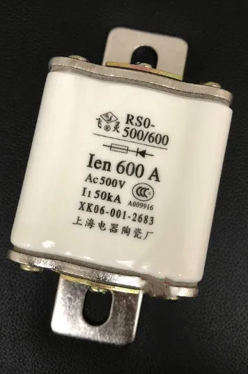Предохранители: RS0-600 600A 500V BC50KA/RS0-500/600 600A 500 V/HDLRS0-600 500A 500 V/RS0-600 450A 480A 500A 550A BC50KA aR