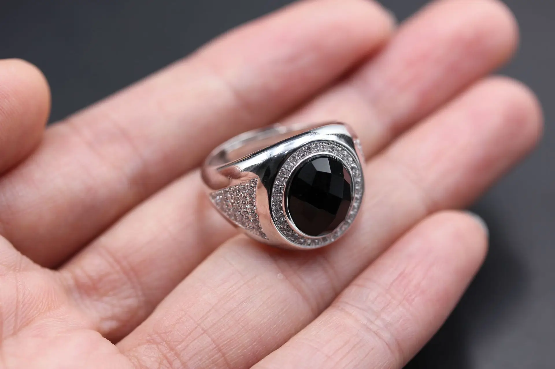 Новинка,, S925 Серебряное кольцо для мужчин, модное, натуральный черный камень, инкрустированное серебряное кольцо для мужчин, микро-инкрустированное цирконием, мужское серебряное кольцо