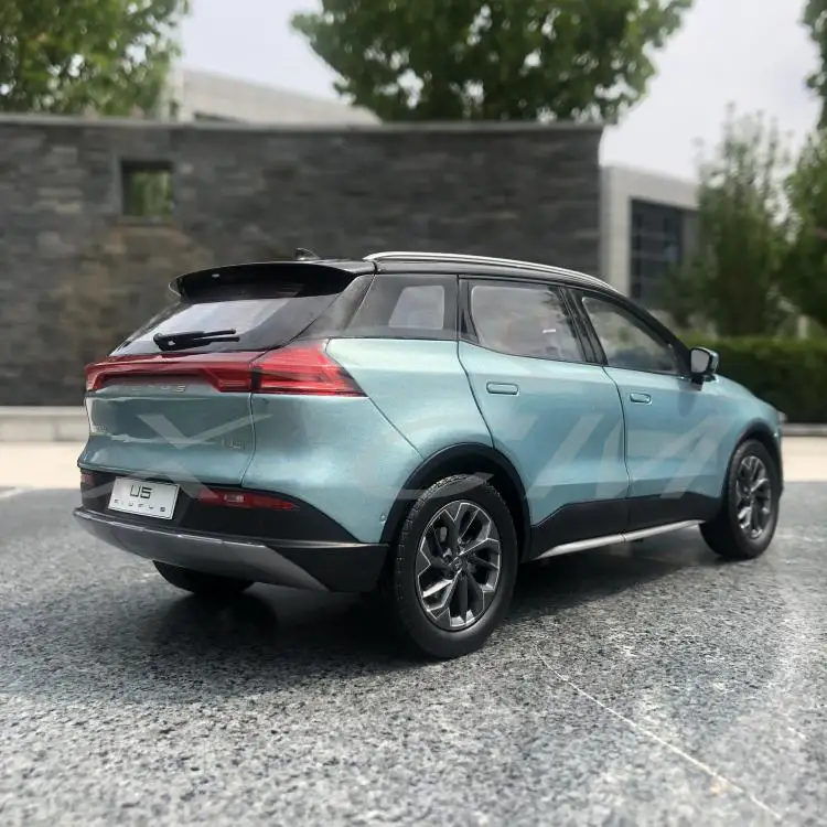 Литая под давлением модель автомобиля AIWAYS U5 1:18(синий)+ маленький подарок