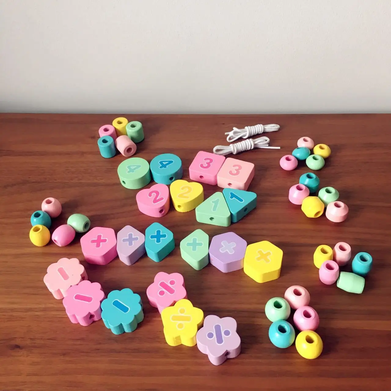 Macarons chuan zhu Toy Infant Threading строительные блоки детские бусинки детские развивающие игрушки 1-2 года 3 года