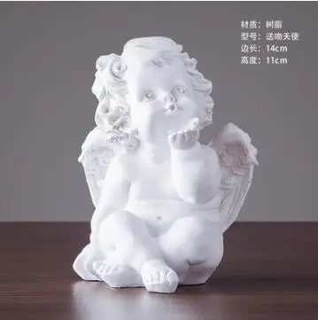 C European Handmade Resin Angel Figurines Home Furnishing Decoration Crafts Wedding Gifts Lucky Ornament Desk Statues - Цвет: C