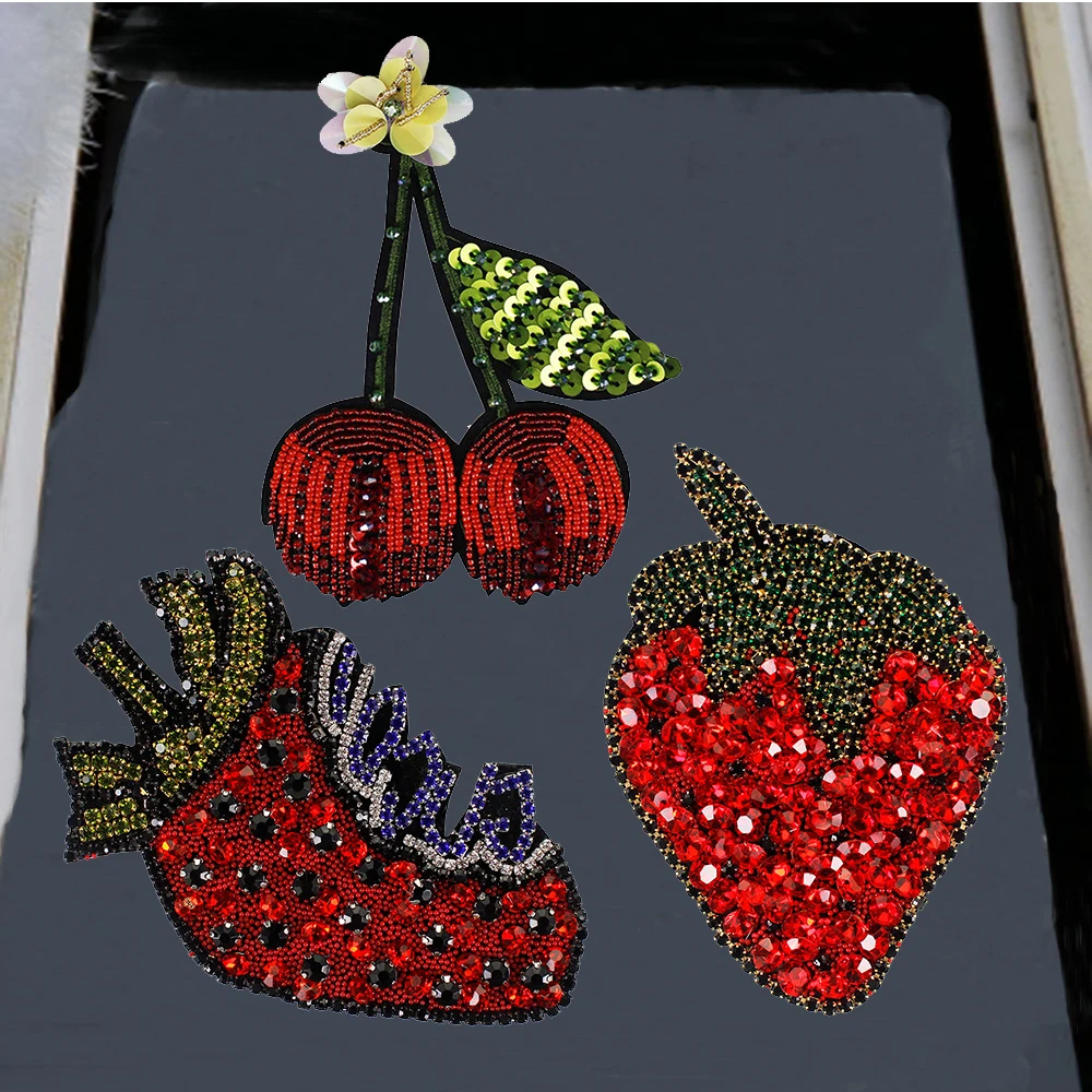 

4PC Beading Rhinestones Crown Patches Embroidery Applique Motif Embossing Badges Sew on for Craft Clothes