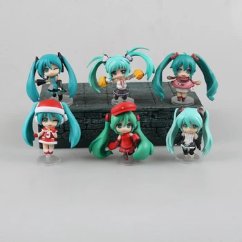 

Cartoon key chain Christmas Hatsune Miku hand Christmas style Hatsune Miku doll high-end Christmas gift car decorations