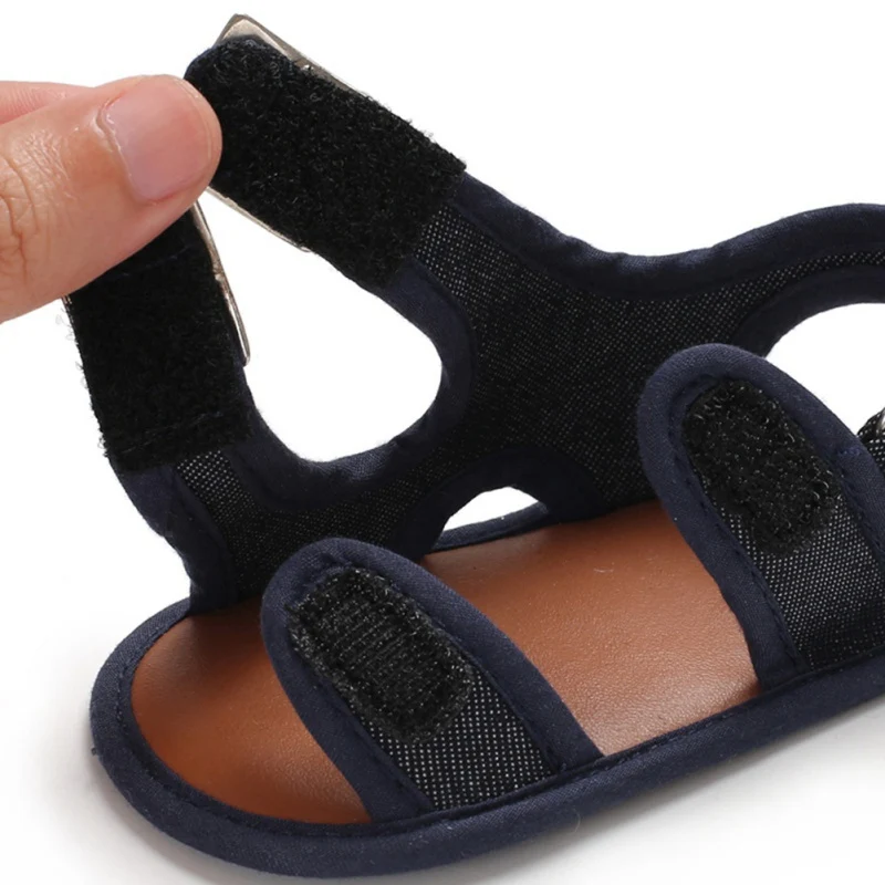 Новинка года; детская обувь; летние модные сандалии для мальчиков; нескользящие кроссовки; детская обувь; однотонные детские сандалии для детей 0-18 месяцев
