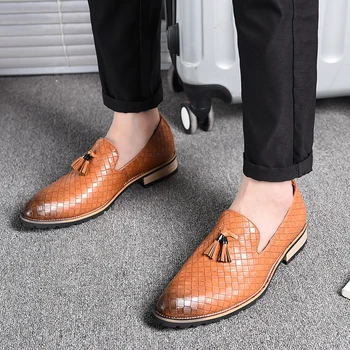 

Luxury Brand Men Shoes Breathable Comfortable Men Loafers Tassel Weave Men's Flats Formal Business Men Casual Shoes Moccasins