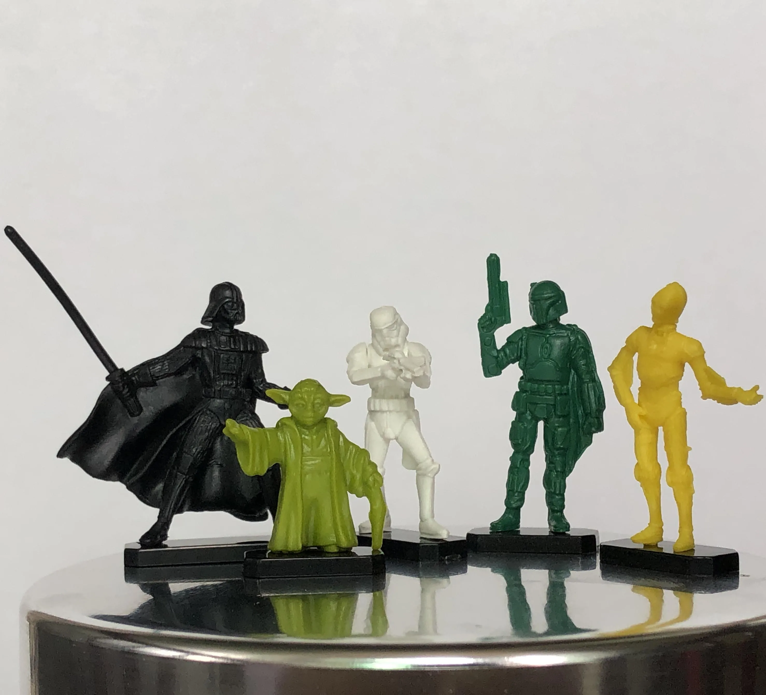 

2.5cm-4cm 5Pcs/lot Hard PVC Star Wars Master Yoda Darth Vader R2-D2 Cartoon Figure Capsule Toys for Children Christmas