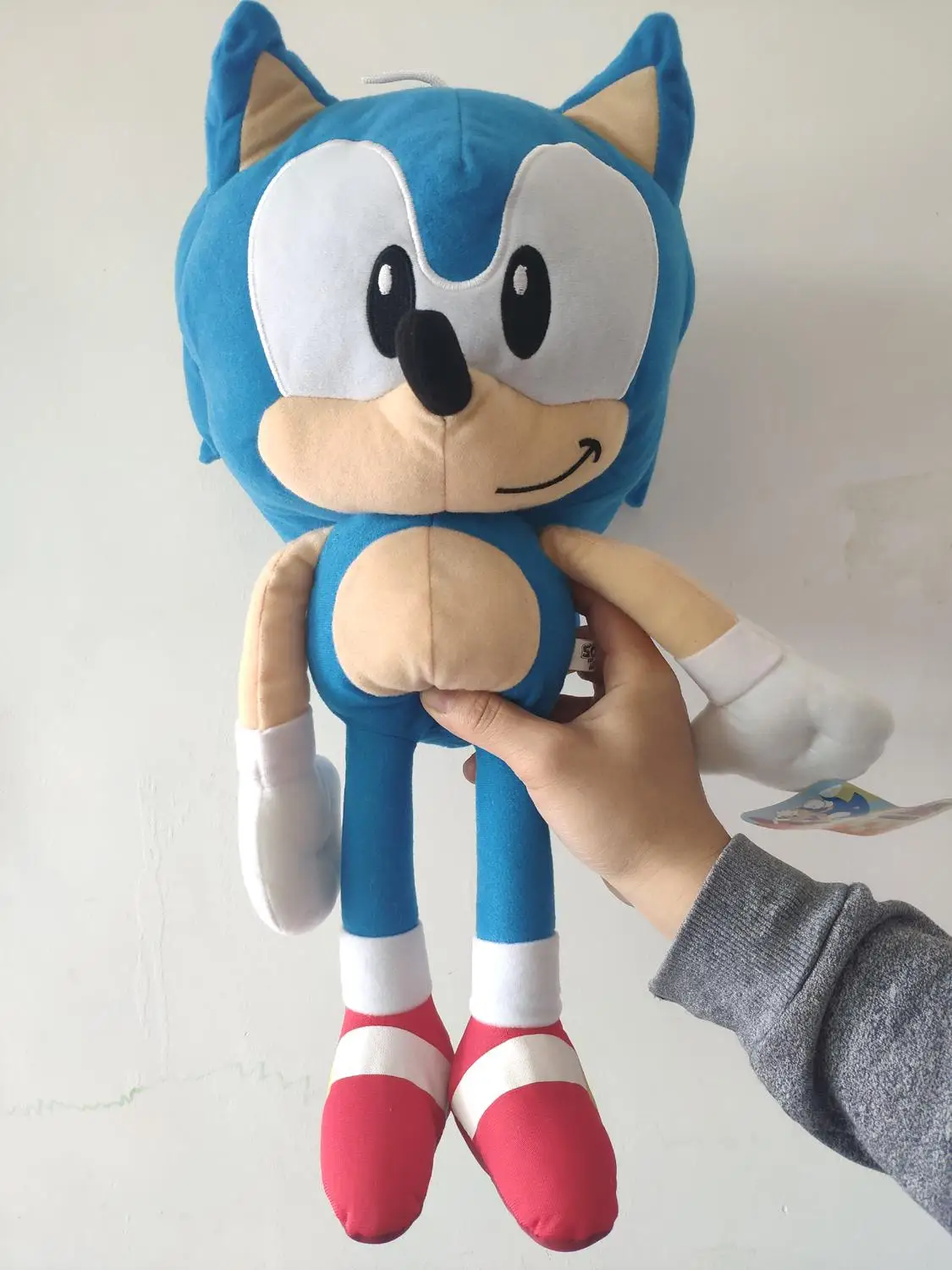 The stuffed plush toy Classic 40CM with tags