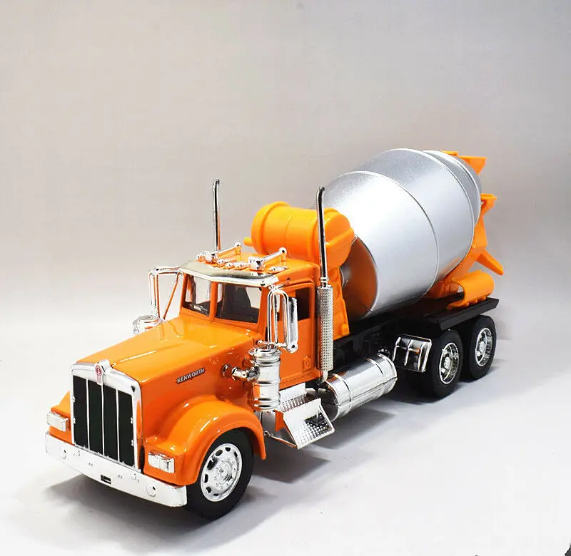

New Ray 1:32 Kenworth Cement Mixer Concrete Semi Metal Truck Model Orange