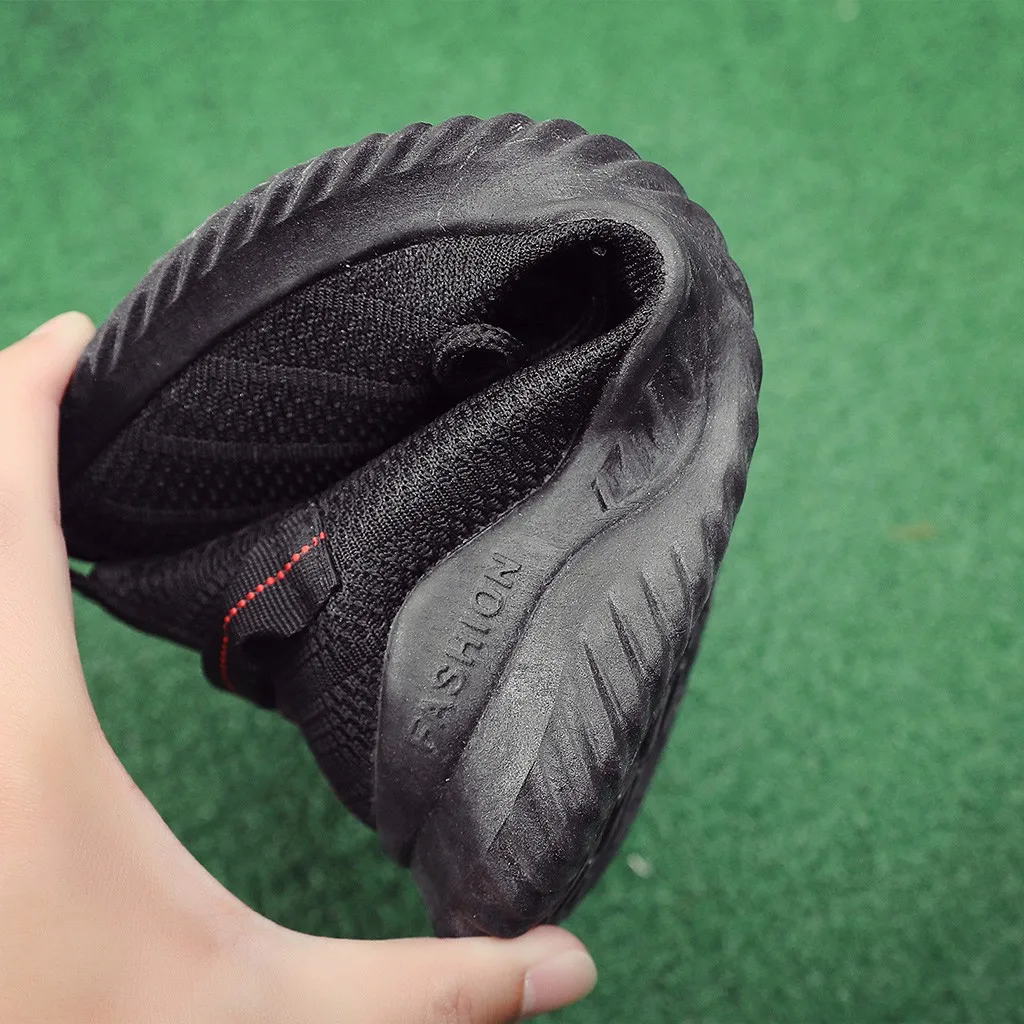 Женские кроссовки легкие удобные дышащие на шнуровке однотонные спортивные с